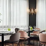 Hotel President