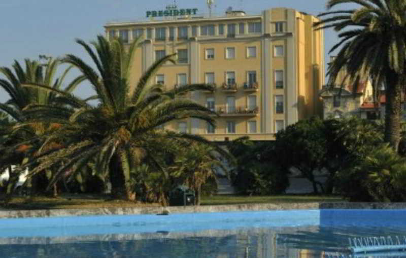 President Hotel